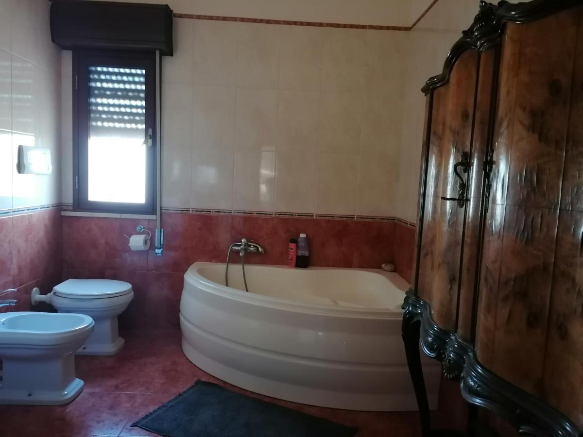 גלה Gmb Villa Rosy מראה חיצוני תמונה
